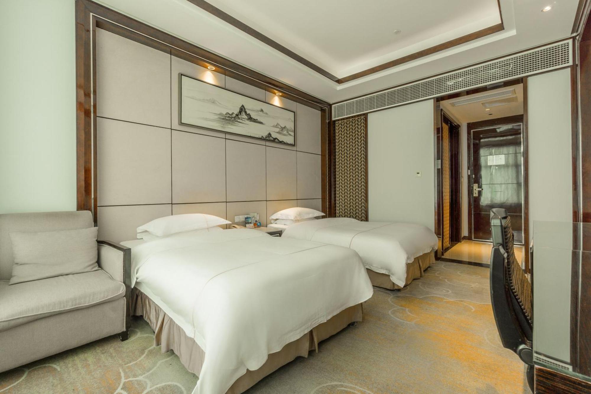 Jin-Tai Holiday Hotel Lạc Sơn Ngoại thất bức ảnh