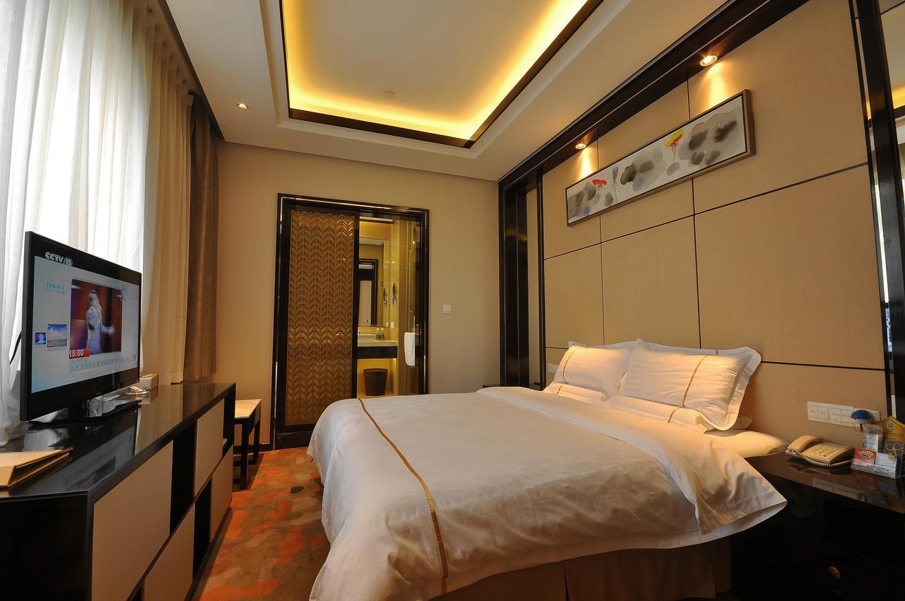 Jin-Tai Holiday Hotel Lạc Sơn Ngoại thất bức ảnh