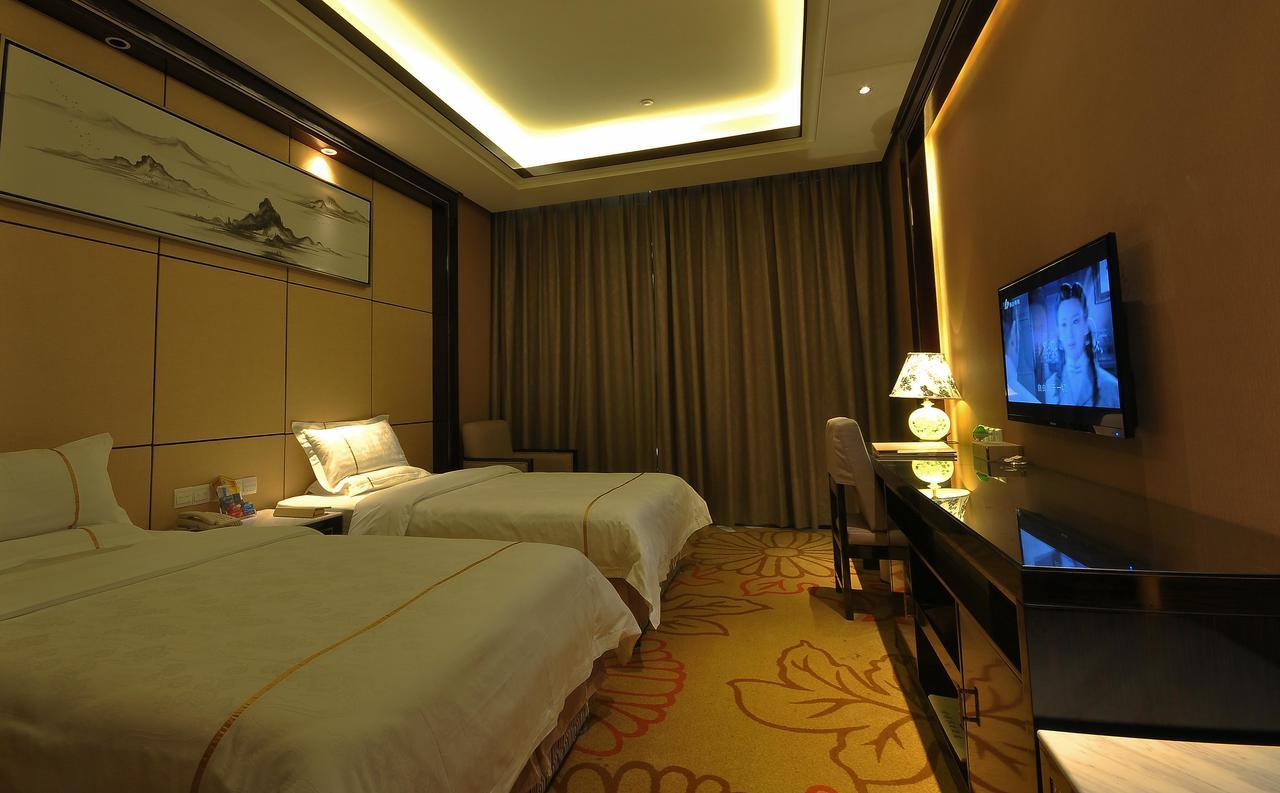 Jin-Tai Holiday Hotel Lạc Sơn Ngoại thất bức ảnh