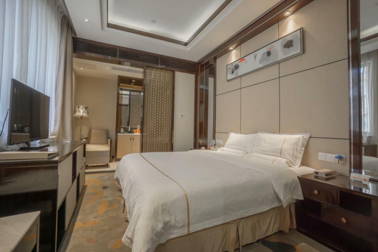 Jin-Tai Holiday Hotel Lạc Sơn Ngoại thất bức ảnh